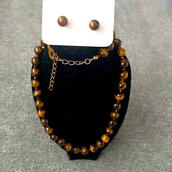 Vintage Tiger Eye Choker with matching studs - Picture 2 of 7